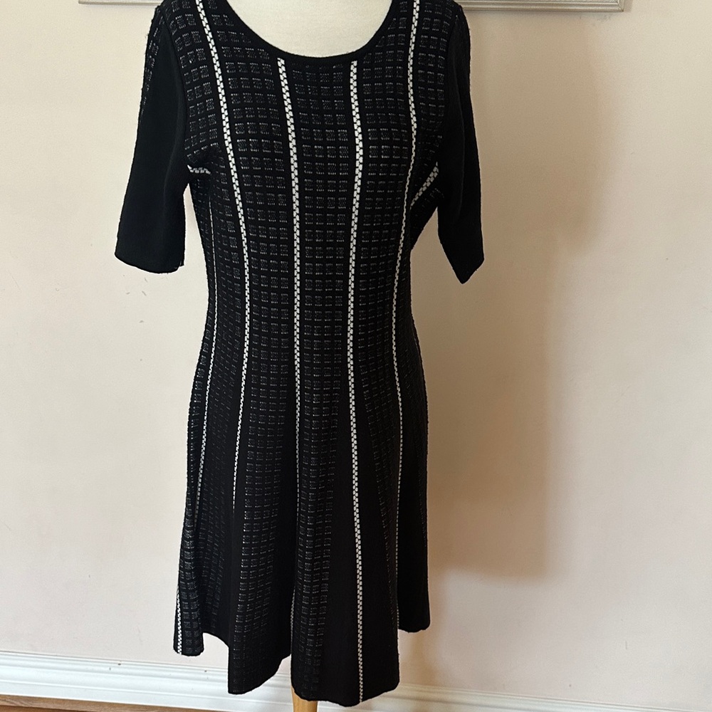 Sandra Darren Black Knit Midi Dress with White Contrast Stripes